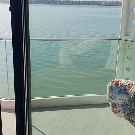 On * Mamaia